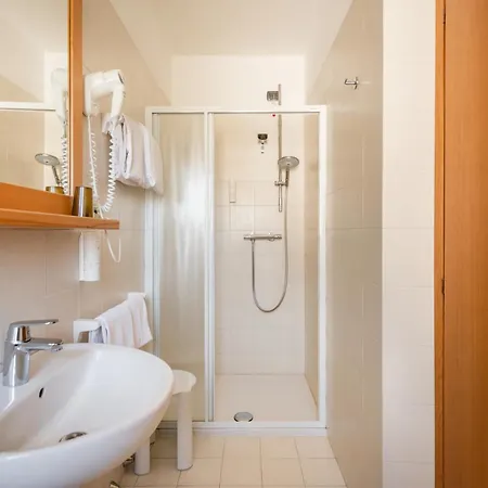 Hotel Lucia Levico Terme